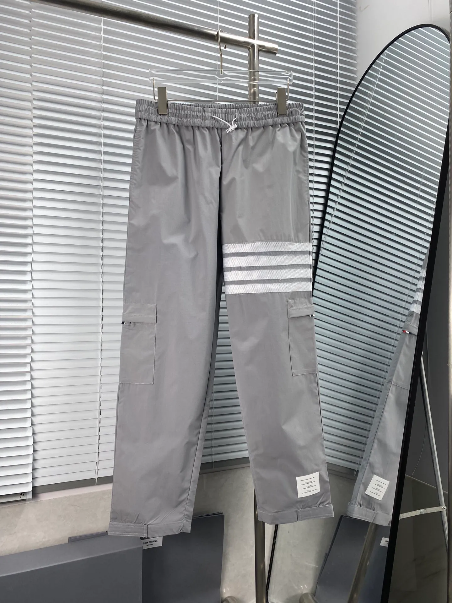 THOM BROWNE｜ Size：1.2.3.4 ：White Gray Navy Blue